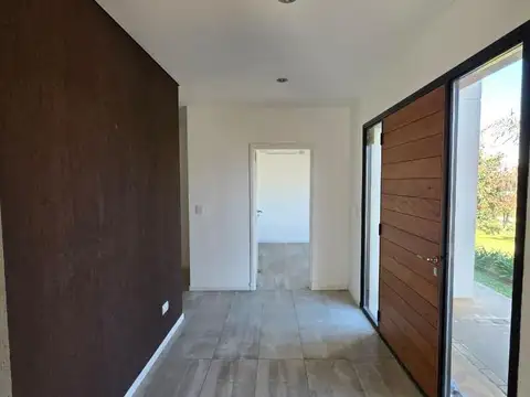 Casa en Alquiler de 4 dormitorios