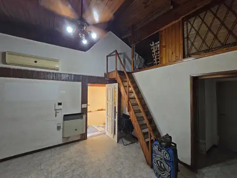 Depto Tipo Casa en Venta en Villa Adelina, USD 95.000