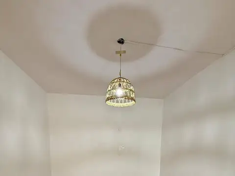 Sir Alexander Fleming 800, Piso 1