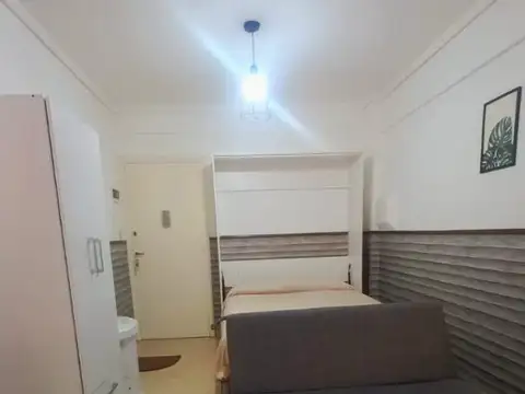 Falucho 2100, Piso 4