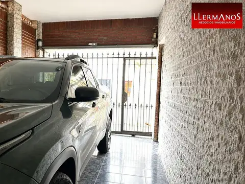 Casa en Venta en Villa Adelina, USD 176.000