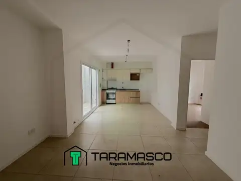 Depto Tipo Casa en Venta en Villa del Parque, USD 130.000