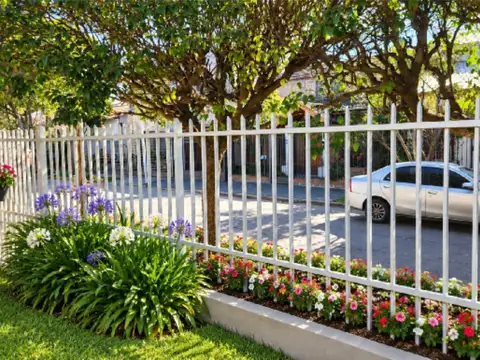 SE VENDE CASA EN, CIUDAD JARDIN, EL PALOMAR.
