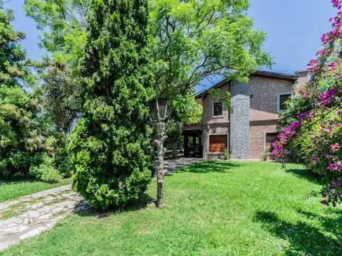 Dr. Ricardo Gutierrez 236 , Piso 0