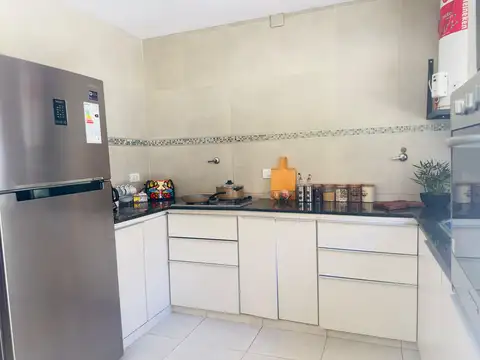 Departamento en Alquiler en Coronel Dorrego, $ 990.000