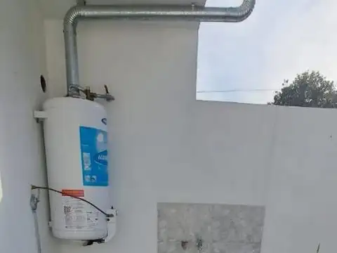 Depto Tipo Casa 4 ambientes con 2 baños