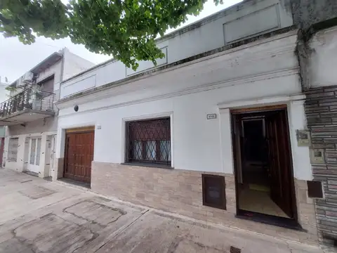 Depto Tipo Casa en Venta 60 años