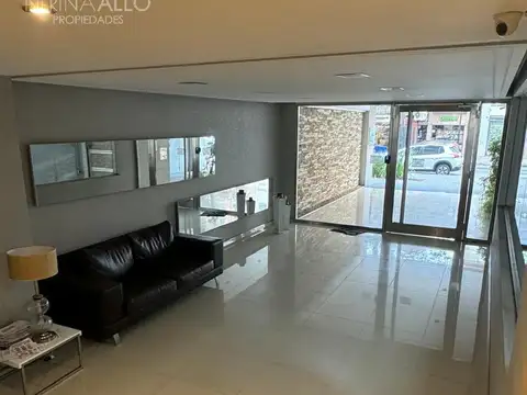 ALQUILER COCHERA CASTELAR NORTE