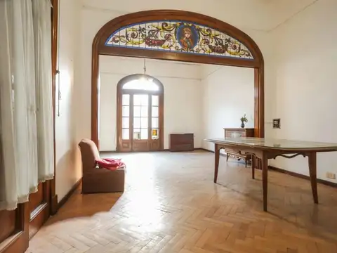 Depto Tipo Casa 6 ambientes con 2 baños