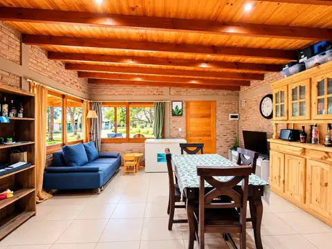 Casa 3 ambientes con 1 baño