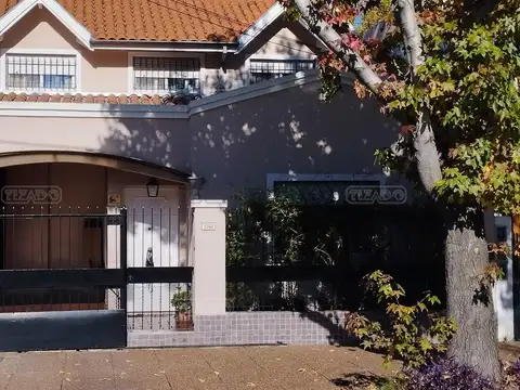 Casa Chalet  en Venta en Florida, Vicente López, G.B.A. Zona Norte