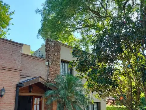 EXCELENTE CASA
