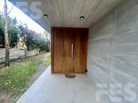 Casa en Venta en Valeria del Mar, USD 300.000
