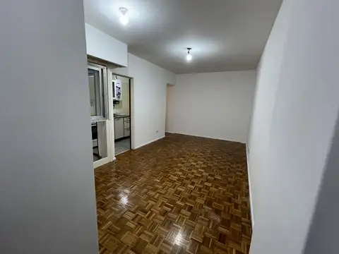Combate De Los Pozos 100, Piso 6