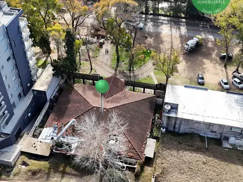 Avenida Arquitecto Jorge Bunge 1600