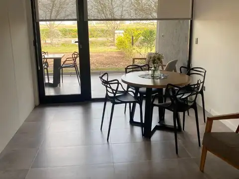 Dormie en barrio cerrado "La cañada Polo"