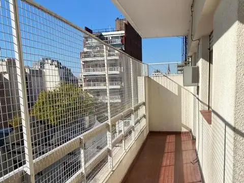 Avenida Directorio 400, Piso 5°