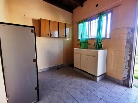 25 Y 483: CASA EN VENTA EN GONNET