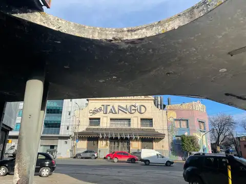 Galpon en Venta en Barracas, USD 855.000