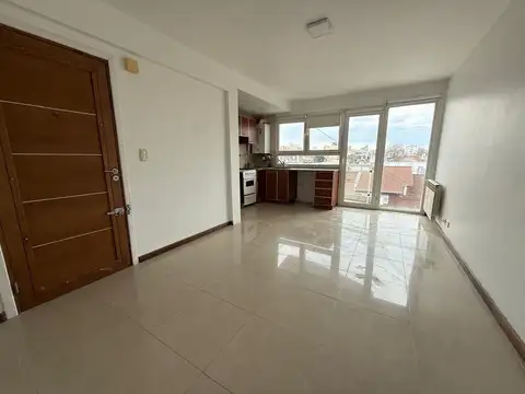 Departamento  alquiler 3 ambientes con balcon y cochera