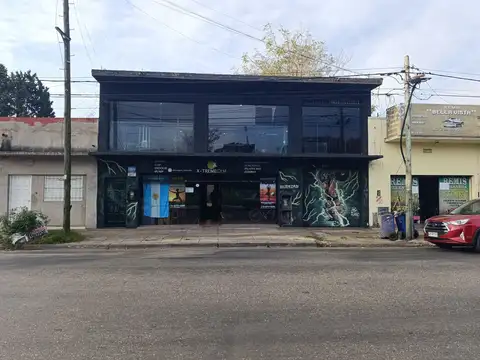 Av. Tte. Gral Ricchieri 800