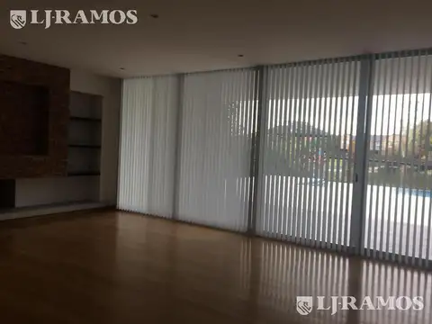 Casa a la laguna con 5 dormitorios en venta en Santa Barbara