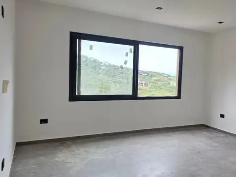 Casa en venta - 3 Dormitorios - La Deseada, Calera