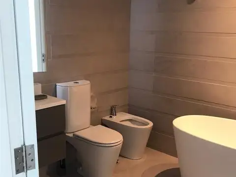 Departamento en Alquiler de 3 dormitorios