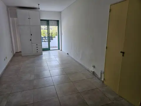 Hermoso monoambiente con balcon
