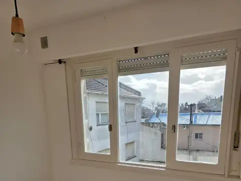 Departamento en Alquiler en Pompeya, $ 650.000