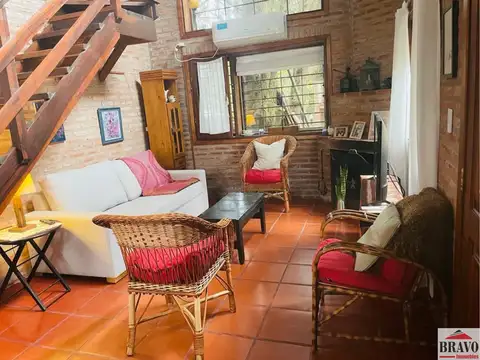 Casa en Venta con 1 cochera