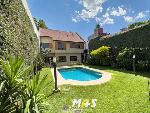 Casa en alquiler con jardín, piscina y quincho independiente | Agronomía