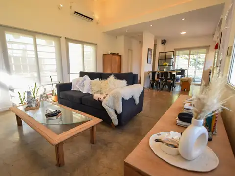 Venta 2 casas 3 amb + quincho y pileta|Acantilados