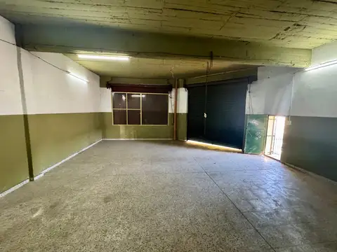 Local en alquiler en Av. 14 Berazategui