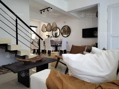 Casa en Alquiler Temporal en Manantiales, USD 3.500