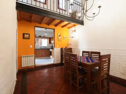 Casa en Venta con 1 cochera