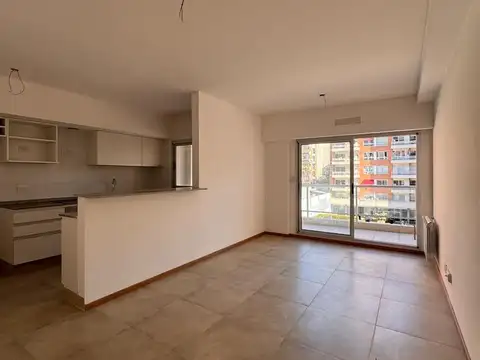 Departamento en Alquiler en Parque Chacabuco, $ 840.000