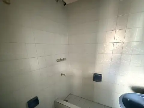 Galpon en Venta 8  mts Fondo