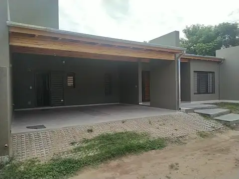 HERMOSA CASA EN VENTA B° ARGÚELLO