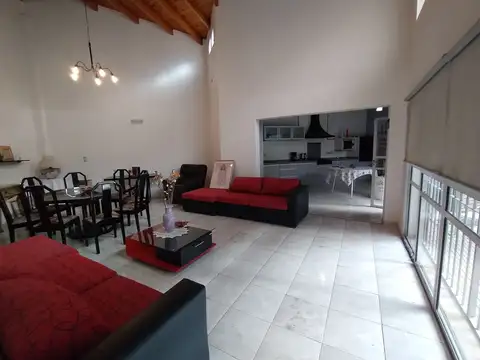 Casa en Alquiler en Godoy Cruz, $ 1.500.000