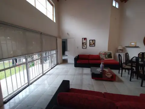 Casa en Alquiler al Noreste