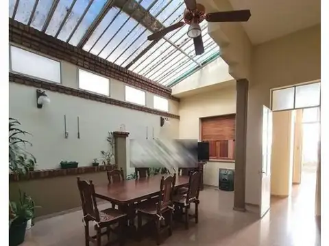 Casa en Venta en República De La Sexta, USD 270.000