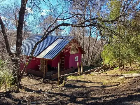 En venta 2 cabañas en lote de 2500 m2 - Barrios Los Riscos  - San Martin de los Andes