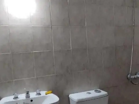 Depto Tipo Casa 2 ambientes con 1 baño