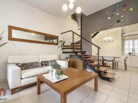 Depto Tipo Casa 5 ambientes con 2 baños