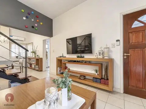 Depto Tipo Casa en Venta con 1 cocheras
