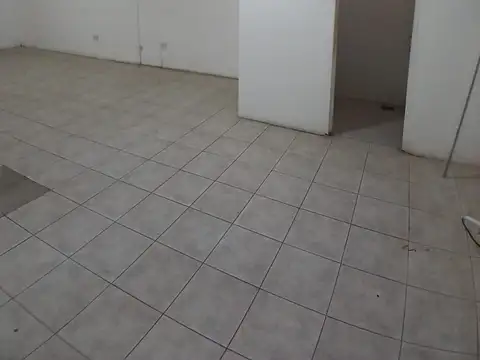 Oficina en Alquiler en Pilar Centro, $ 500.000
