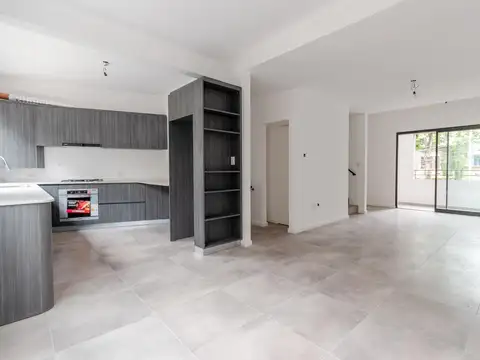 VENTA DEPARTAMENTO 4 AMBIENTES CON COCHERA, PISCINA PROPIA Y PARRILLA, EN OLIVOS.