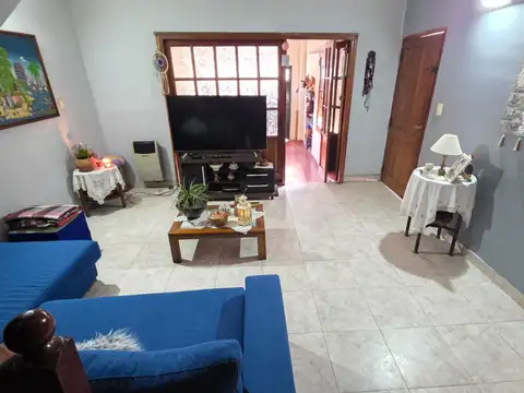 Depto Tipo Casa en Venta en Quilmes, USD 110.000
