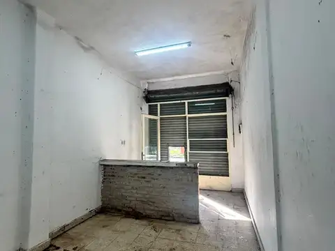 Local en Alquiler en Berazategui, $ 350.000